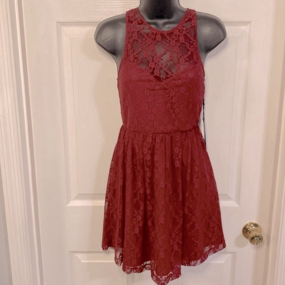 Forever 21 deep red lace overlay mini dress, size small, NWT.